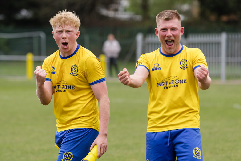 Cwmbran celebrate avoiding relegation and staying in the Cymru South during the 2024/25 JD Cymru South league fixture between Cwmbran Celtic AFC and Llantwit Major AFC at Avondale Motor Park Arena, Cwmbran, Wales 