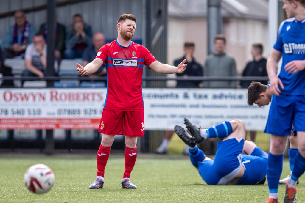Bangor 1876's Corrig McGonigle during the JD Cymru North fixture between Ruthin Town and Bangor 1876 at Maes Tegid, Bala. 12th of April, Bala, Wales